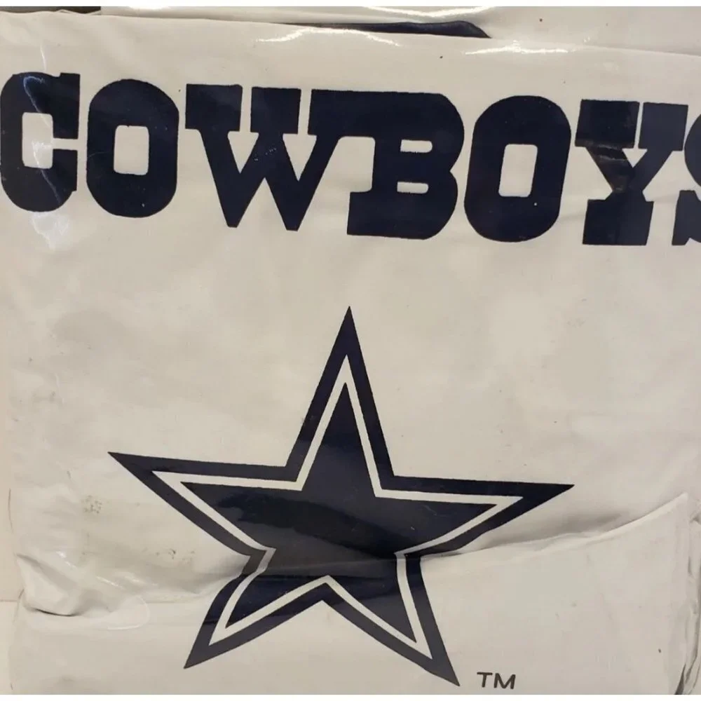 OFFICIALLY LICENSED DALLAS COWBOYS HOODIE/PONCHO~ONE SIZE FITS MOST~NEW IN PKG